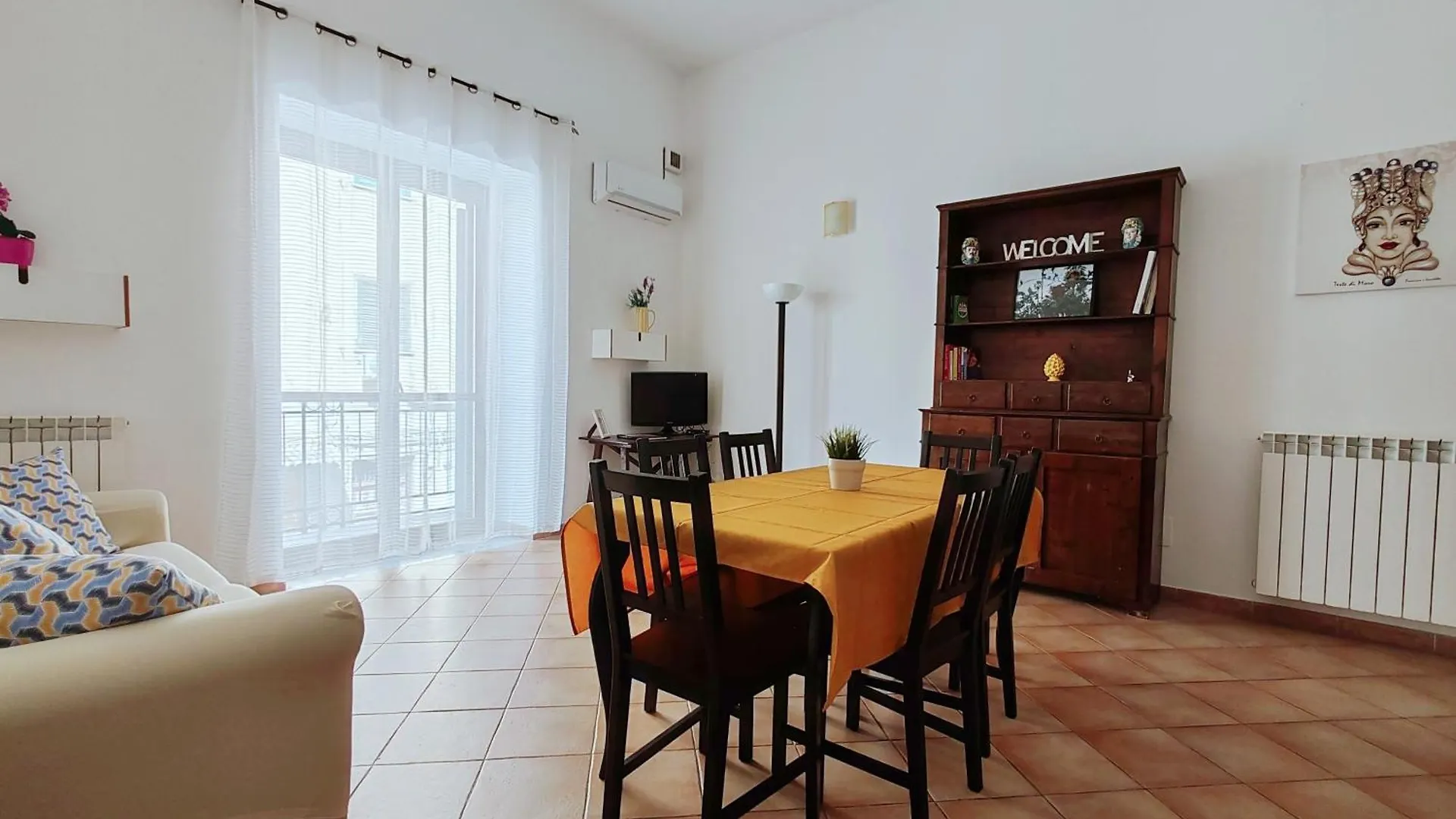 Chiara'S Holiday House Appartamento Centro Storico Palermo 0*,